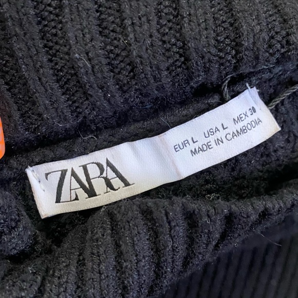 Zara cut out shoulder black knit long sleeve turtleneck sweater - Picture 9 of 10